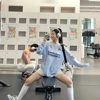 夏玲泽